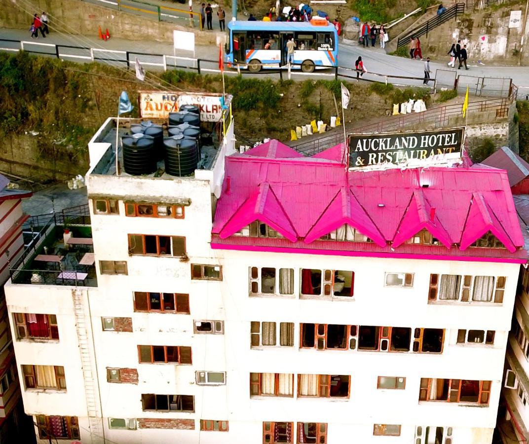 Auckland Hotel And Restaurant Near Mall Road ชิมลา ภายนอก รูปภาพ